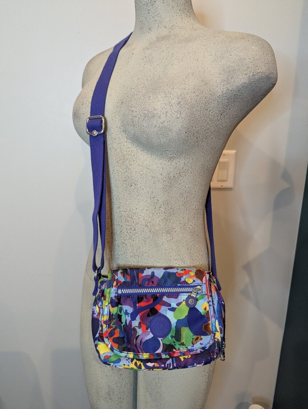 🍁KIPLING Sabian Mini Messenger Crossbody shoulder bag Purple Multi Color Purse